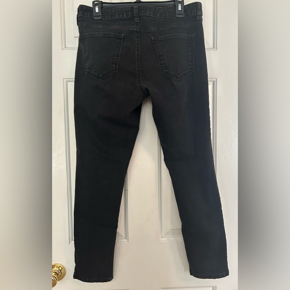 Women’s Sonoma 5-pocket Skinny Jeans. Size 12. - Picture 3 of 3